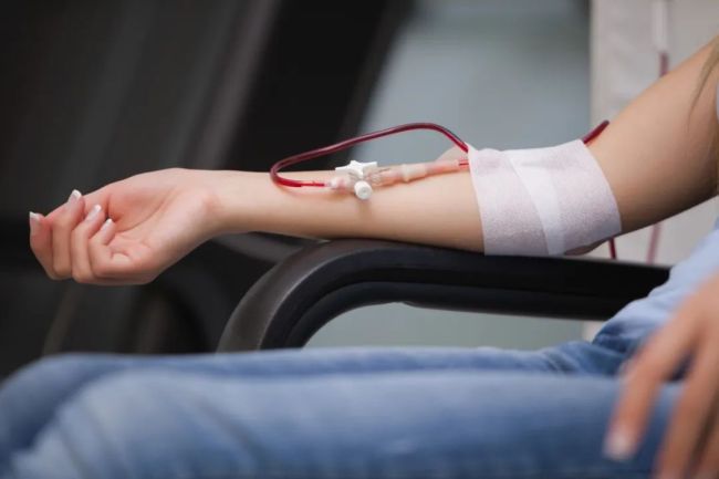 女子花84万在医美机构做血液净化 这种“治疗”究竟合法、靠谱吗？