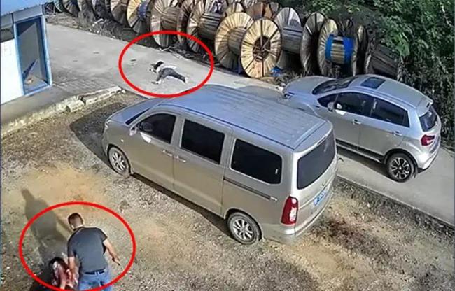 男子行凶致2死后反问为何我妻离子散