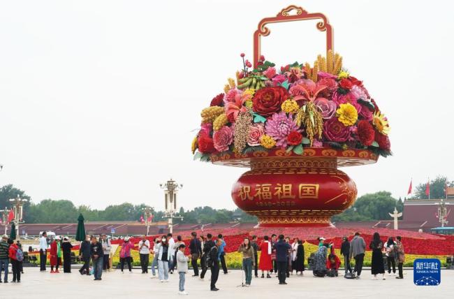 北京花團錦簇迎國慶