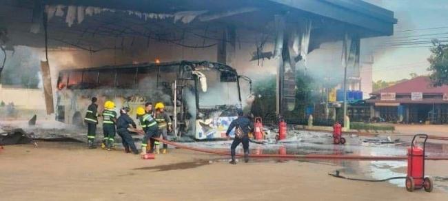缅甸一加油站爆炸起火，已致2人死亡至少15人受伤