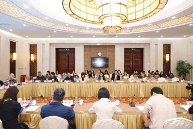 《问心》专家研讨会在京召开：引领现实主义医疗剧新范式
