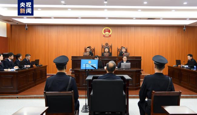 辽宁公安厅原厅长王大伟贪5.55亿受审，检察机关提请追究其刑事责任