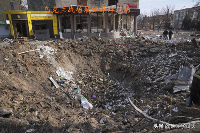 加沙医院爆炸现场曝光，没有大弹坑就能排除以色列的嫌疑？