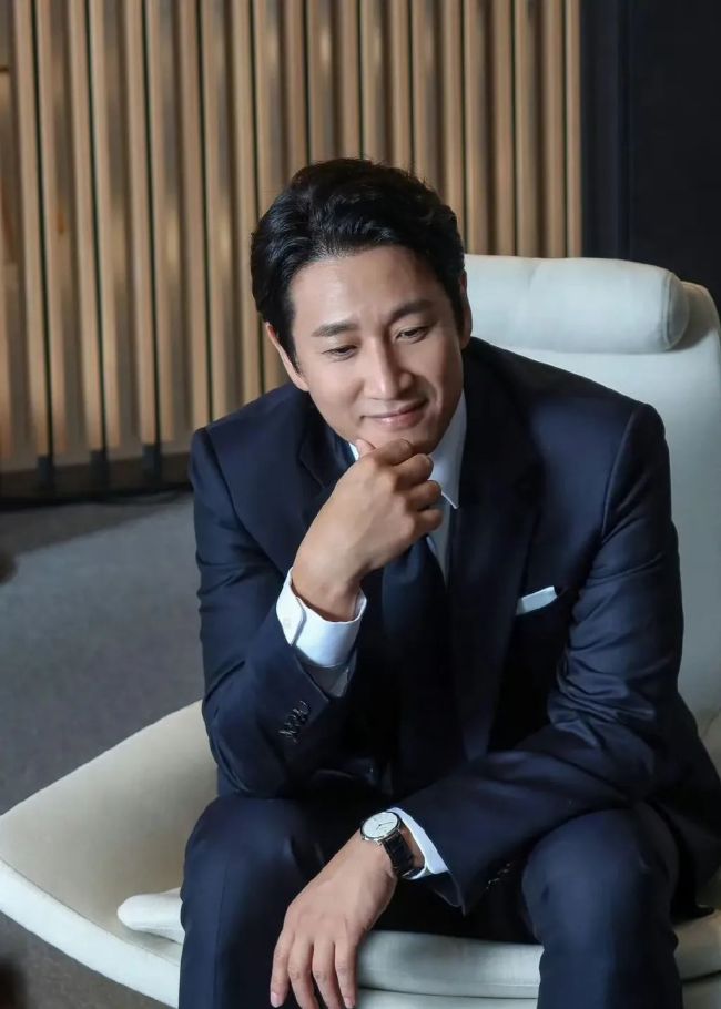 韩国知名男星李善均承认吸毒 辩称是被骗了