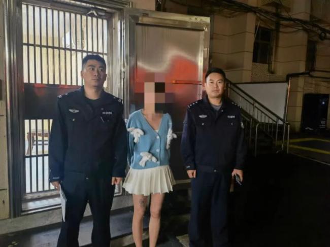 21岁女孩主动自首 如实供述自己  吸食依托咪酯的违法行为