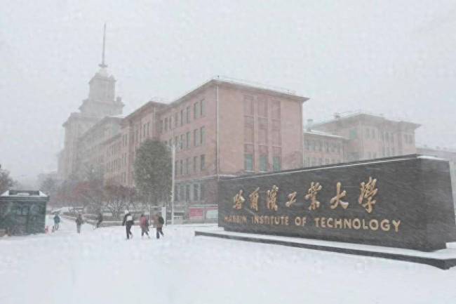 柠檬精上线！哈工大暖廊引网友“嫉妒”：难受到无法呼吸