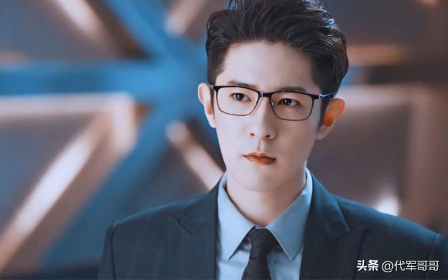 "北电校草"季肖冰被曝隐婚当爸:女友孕肚明显好事将近