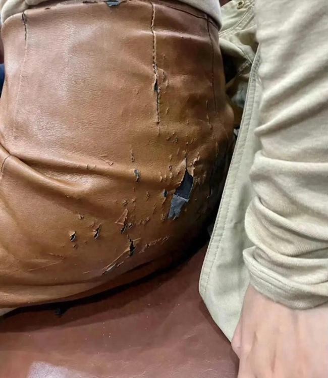 闲置太久的皮衣就不要穿了！这些问题可能会让你的皮衣变得丑陋不堪