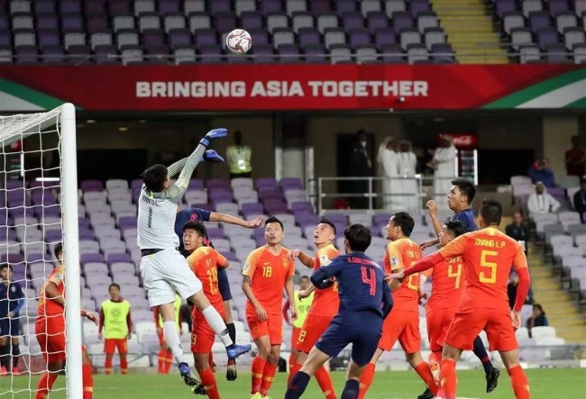 国足低调赴泰 开启第13次冲击世界杯之旅