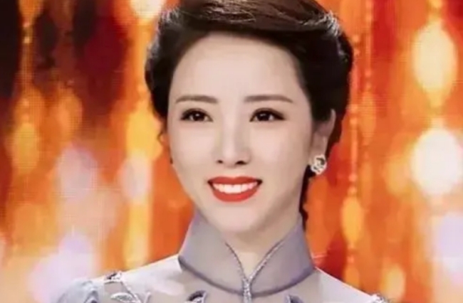李思思离职后40天已主持3场商演