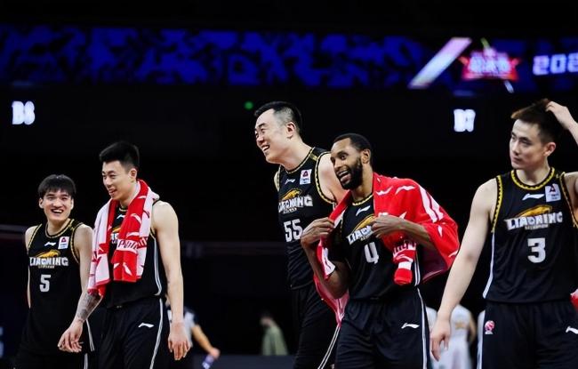 巅峰对决！辽宁男篮今晚迎战浙江广厦将冲击12连胜