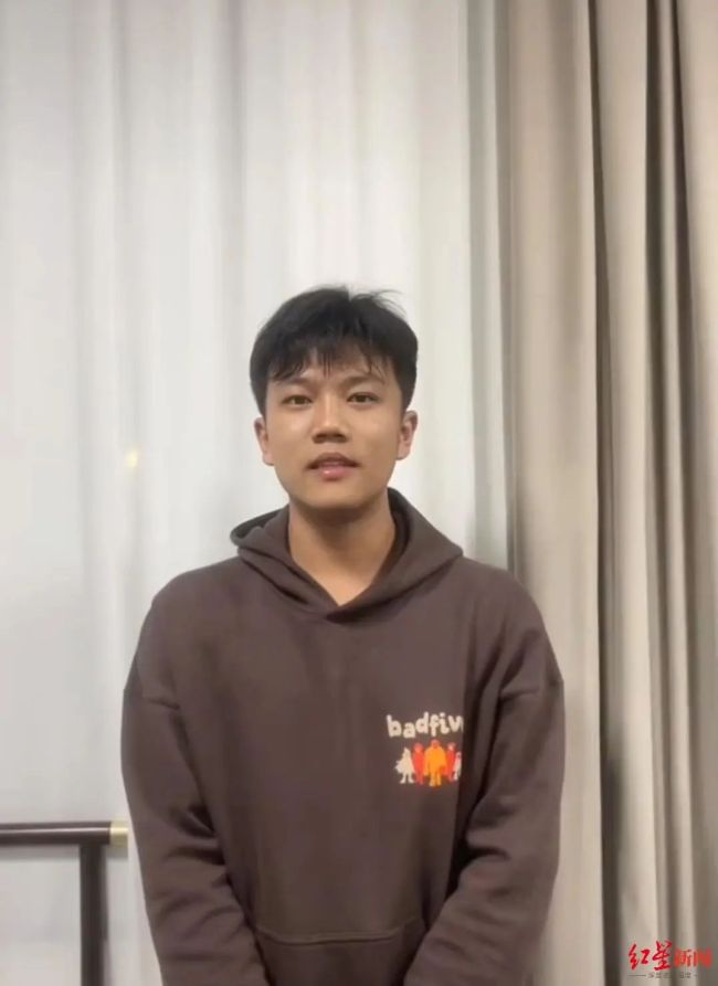 解清帅已从原来上班的家居店离职 母亲称经济是寻子最大困难