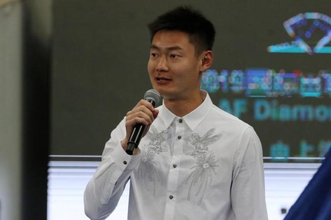 短跑名将张培萌被行拘 清华大学称已对张培萌进行处分 