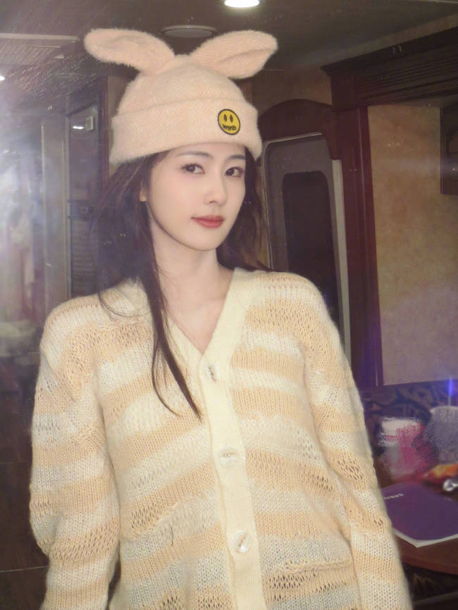 白鹿老板于正否认白鹿接触李清照本子：我没收到过