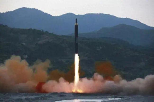 朝鲜发射洲际弹道导弹可攻击美国本土 日韩忙指责