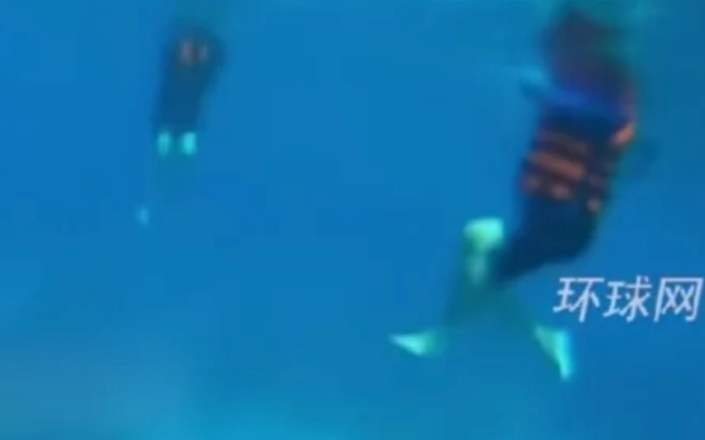 一中国游客在泰国浮潜溺亡：从船头跳下
