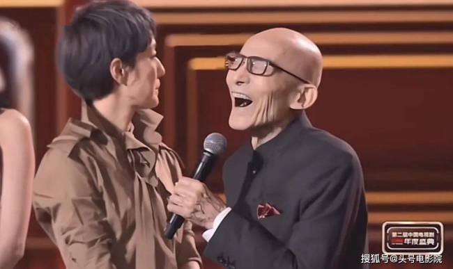 扎心！马伊琍哭了，胡歌失控！90岁游本昌笑着说出的话，狠打了资本的脸