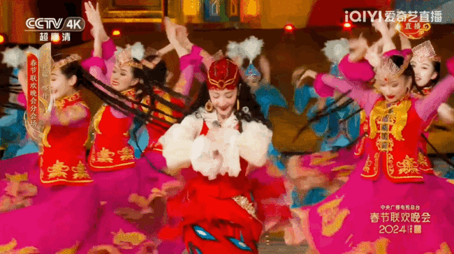 迪丽热巴素颜练舞也挡不住美貌，被惊艳到了