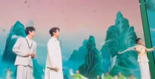 《上春山》事件大反转？白敬亭工作人员说魏大勋掉扇子 