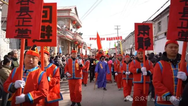 邯郸15岁女孩演小观音笑容超治愈 网友：神态灵性透露着“慈悲”之感