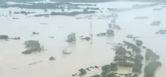 韶关暴雨致龙归河崩堤当地辟谣 水大未崩堤，洪水缓退