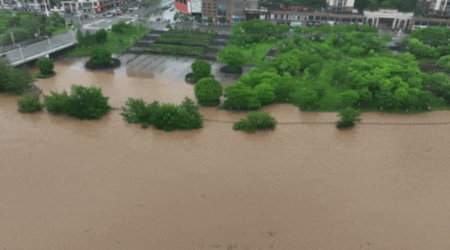 最新消息!洪涝灾害致赣南2万余人受灾 多地遭遇强对流天气(2)