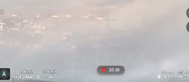 遮天蔽日！俄军释放烟幕掩护地面突击，令乌军无人机阻击无效