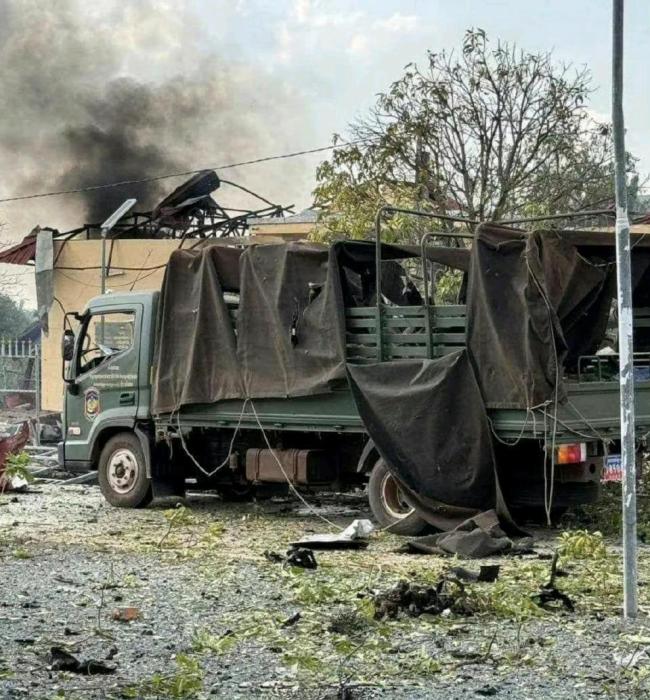 柬埔寨一弹药库爆炸致20名士兵死亡 事故原因调查中