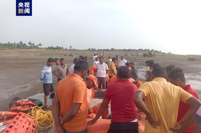 印度马哈拉施特拉邦发生船只倾覆事故 6人死亡