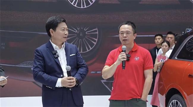 余承东痛批汽车业价格战 华为侧重硬核科技超越