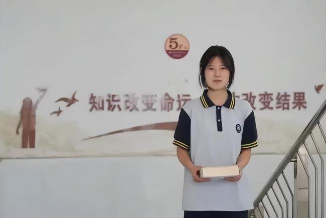 村支书称姜萍是全村的骄傲 数学天才引高校竞相邀请
