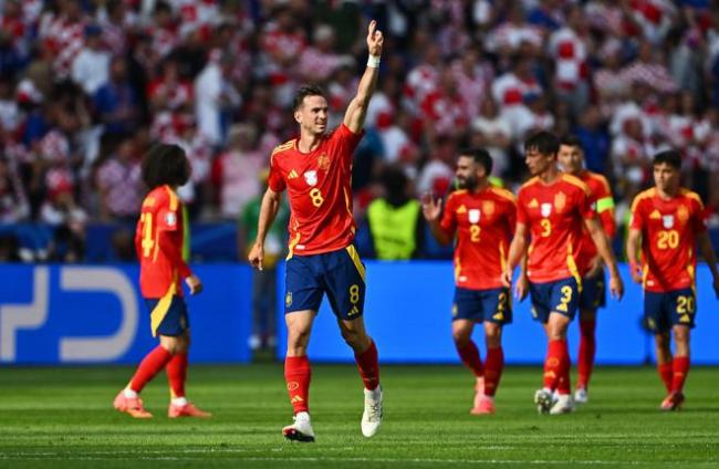 欧洲杯小组赛：西班牙2-0克罗地亚 莫拉塔推射法比安扩大领先
