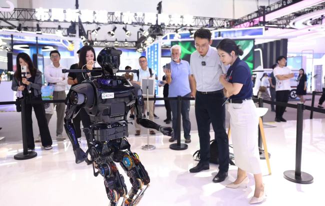 无人机、人形机器人科博会上“走秀”，未来产业首次集中推介