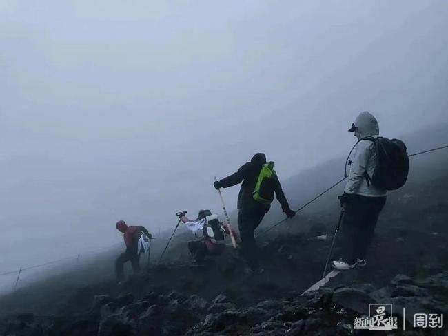 富士山发生多起登山人员伤亡事件 中国驻日大使馆发安全提醒