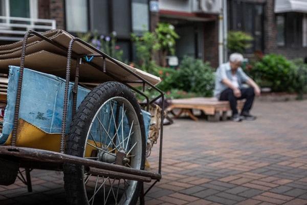 韩国老年人群体就业率再创新高 退而难休成普遍现象