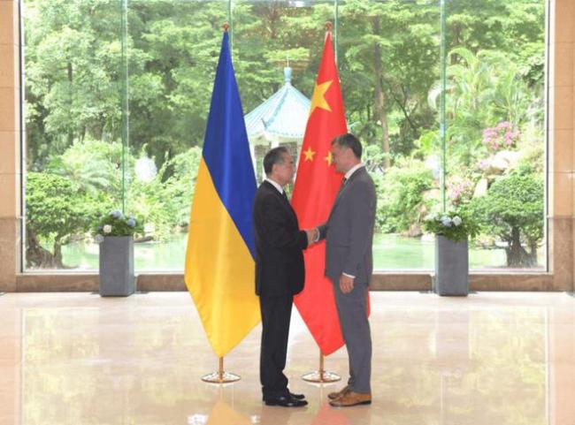 乌方：不能强迫中国参加乌问题和会，中乌合作新展望