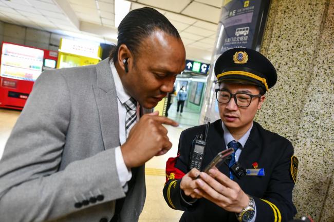 北京将推一卡通国际卡 外籍乘客可刷卡乘北京地铁