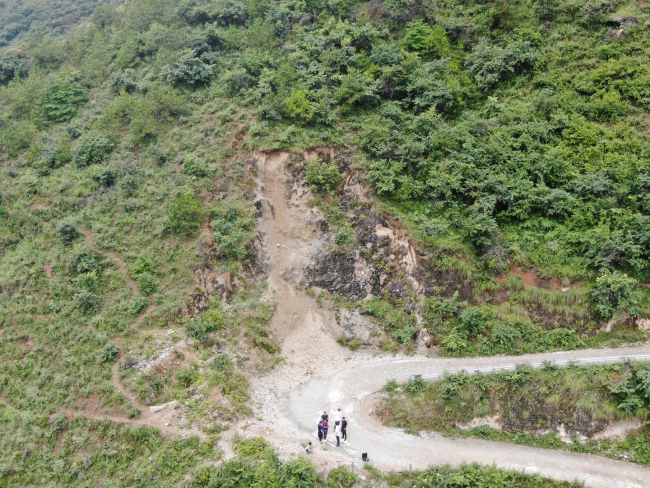 电力工程抢险车翻落山崖 1人遇难 年轻生命戛然而止于27岁