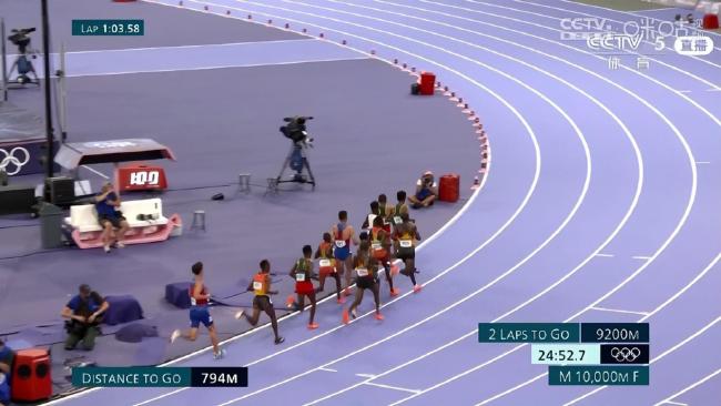巴黎紫色跑道首枚金牌诞生 乌干达名将破纪录夺金
