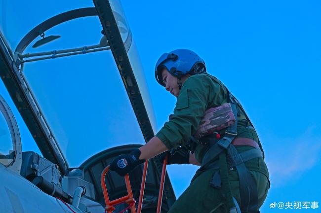 直冲云霄！看海军航空兵跨昼夜飞行训练现场