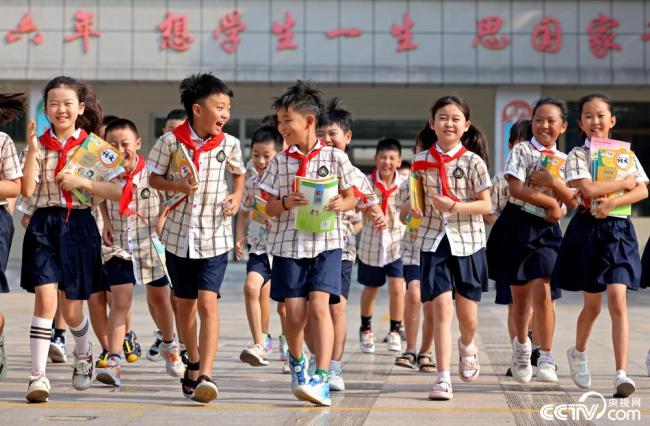 全國多地中小學按下開學“啟動鍵”