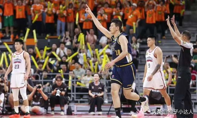 雙外援合砍59分 廣東擊敗同曦 六人表現(xiàn)亮眼奪九連勝