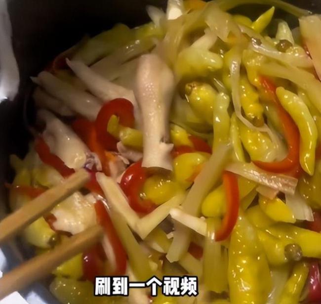 賣豬商戶切肉時發(fā)現(xiàn)豬被打針 膿包肉引發(fā)食品安全擔(dān)憂