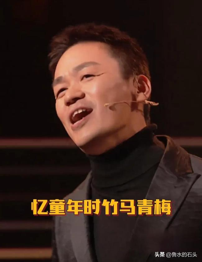 王寶強魏翔演唱《往事只能回味》 經(jīng)典之夜老歌新唱