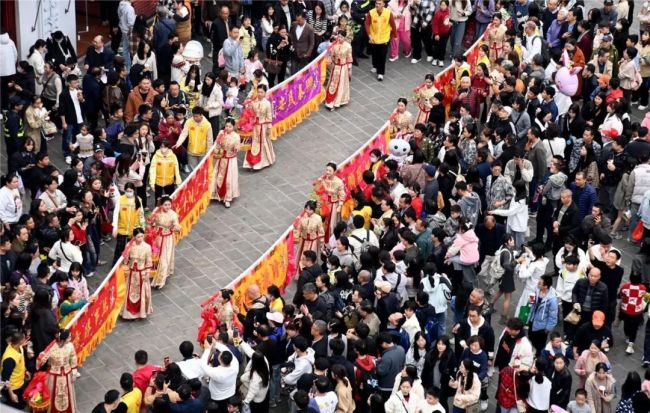 廣東汕頭小公園強(qiáng)勢“出圈” 文旅頂流吸引八方游客