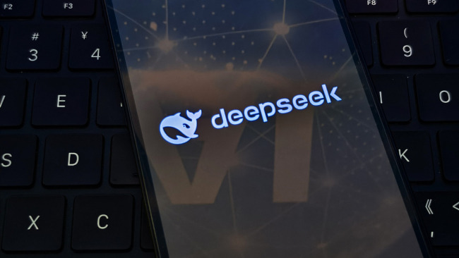 智联招聘接入DeepSeek模型 百万年薪招揽AI英才