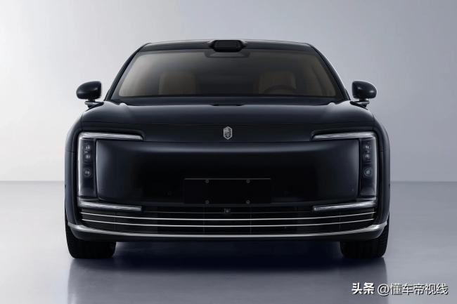 尊界S800新車色實(shí)車曝光 銀灰雙色首亮相