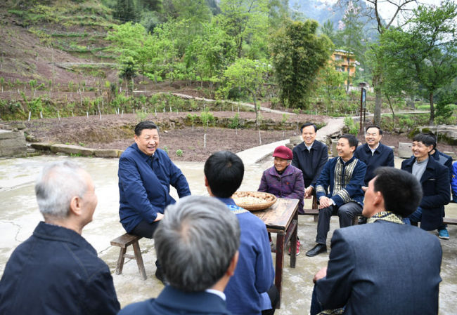 学习进行时｜习近平总书记的“板凳座谈会”