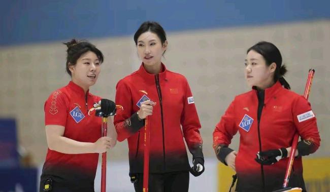 中国女子冰壶队晋级世锦赛半决赛 十四年磨一剑