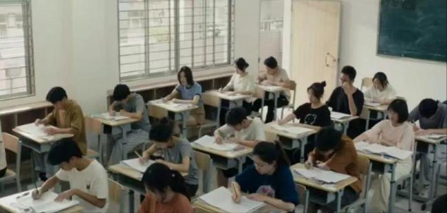 一个农村女孩，拼尽全力考上三本之后